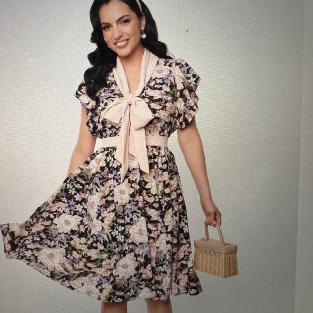 Unique Vintage Floral Print Dress with Bow Detail